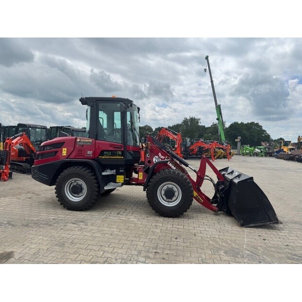 YANMAR V80-5-40670186
