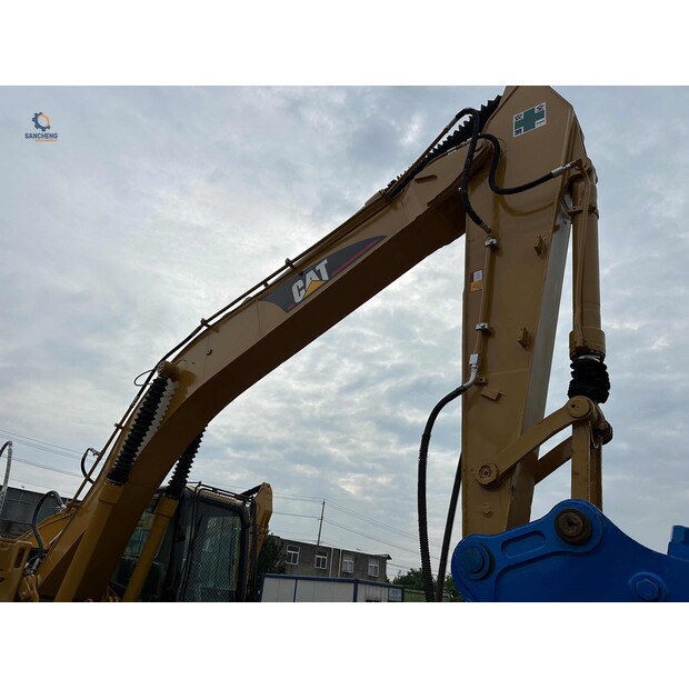 2017 Caterpillar 320CL-40673121