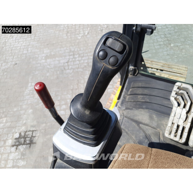 2014 جيه سي بي JS210-40675752