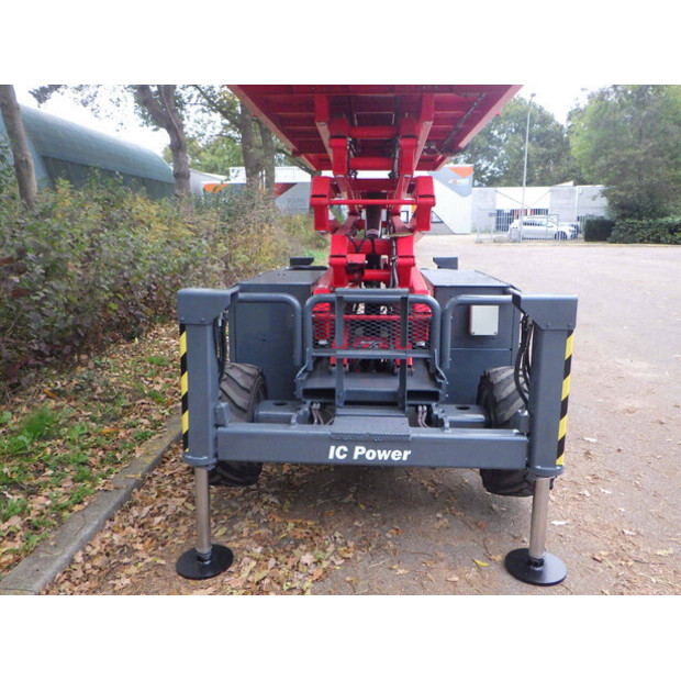 2017 SkyJack SJ6832RT-40677474
