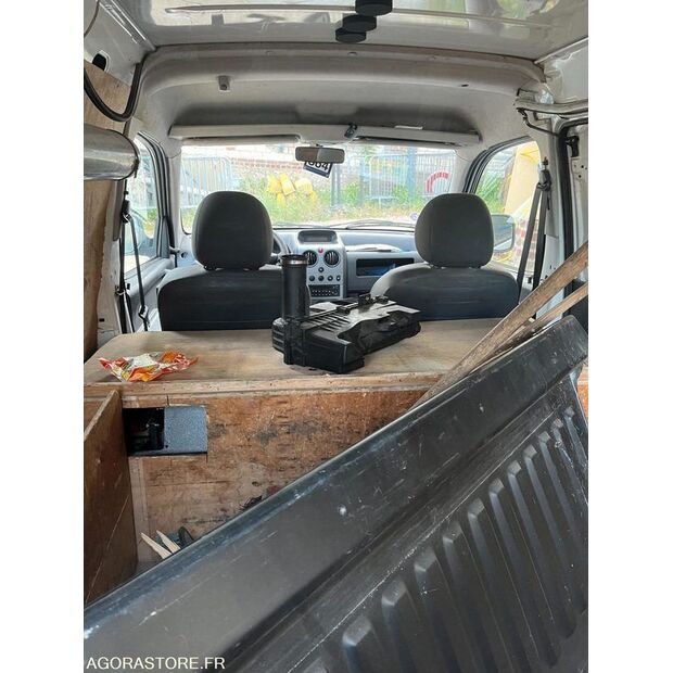 2009 Citroen BERLINGO-40686775