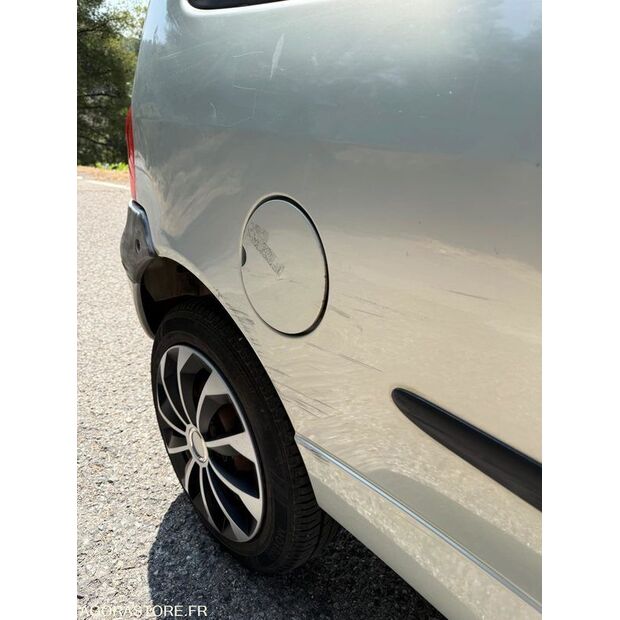 2005 Renault Twingo-40687172