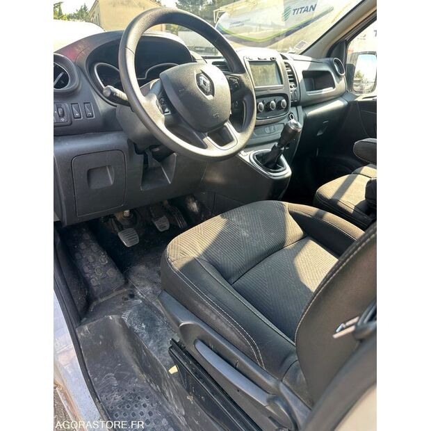 2021 Renault Trafic-40687244