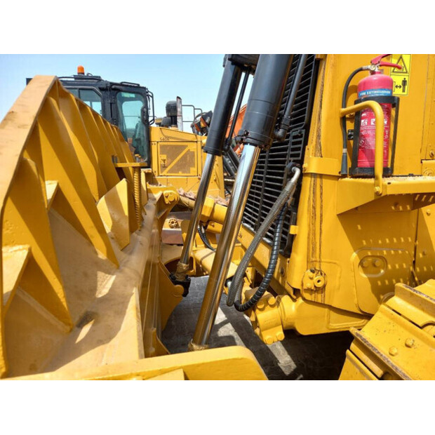 2014 Caterpillar D8R-40694977