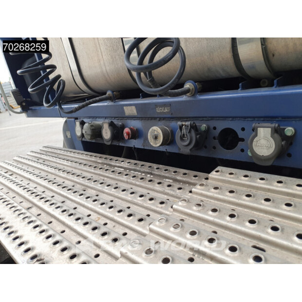 2017 MAN TGX 33.580-40695423