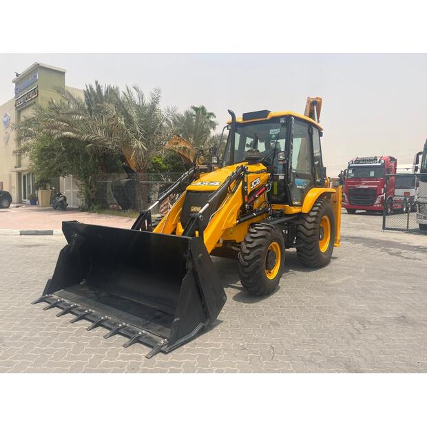 2024 جيه سي بي 3DX-40707847
