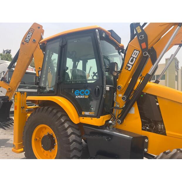 2024 جيه سي بي 3DX-40708008