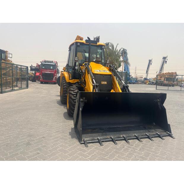2024 جيه سي بي 3DX-40708099