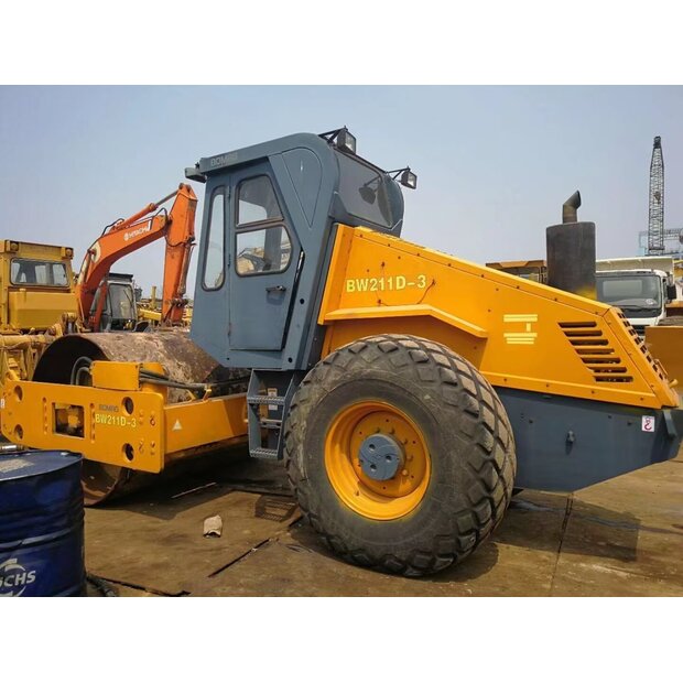 2021 BOMAG BW211D-3-40708141
