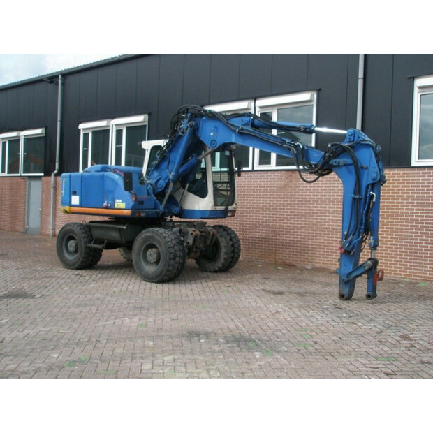 2002 Atlas 1404-40762102