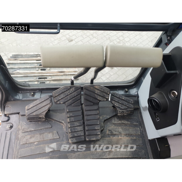 2025 Hyundai R245LR-40784820
