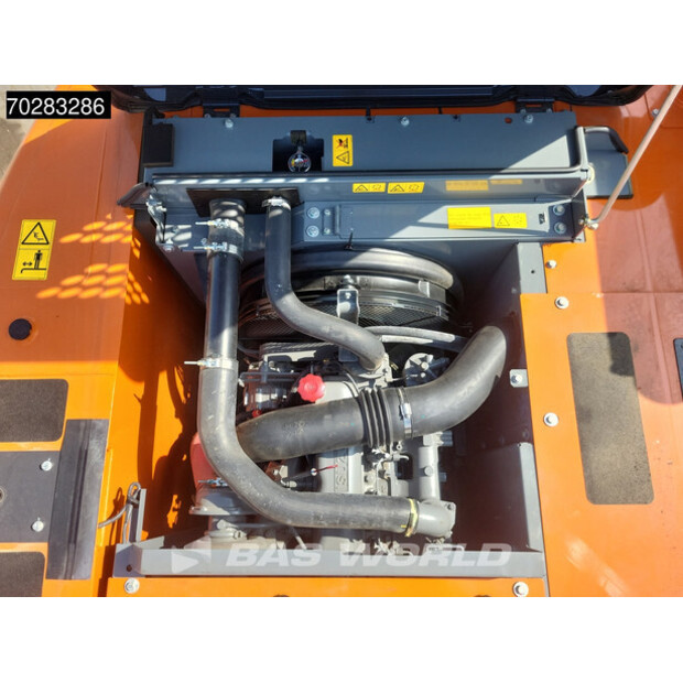 2025 Hitachi ZX220LC-5G-40784844
