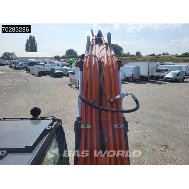2025 Hitachi ZX220LC-5G-40784846
