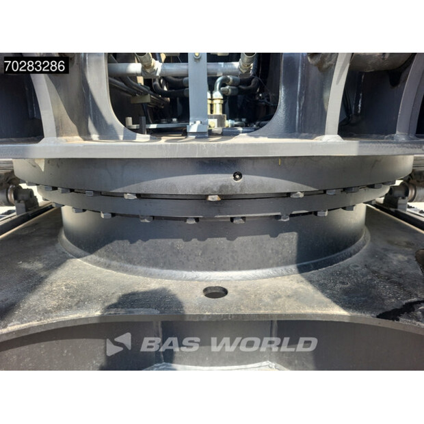 2025 Hitachi ZX220LC-5G-40784848