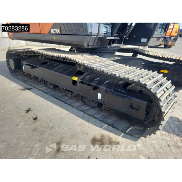 2025 Hitachi ZX220LC-5G-40784851
