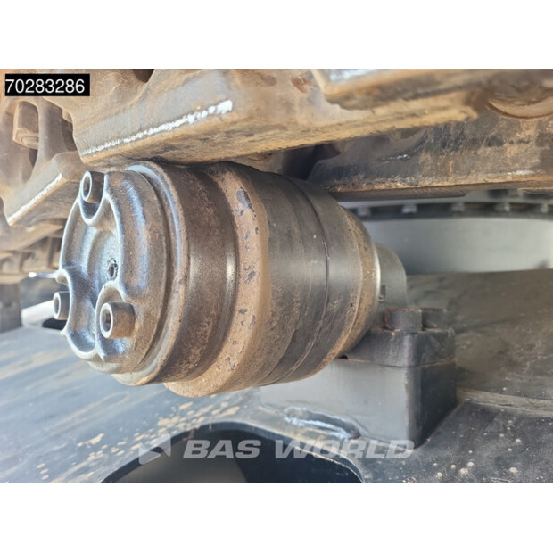 2025 Hitachi ZX220LC-5G-40784856