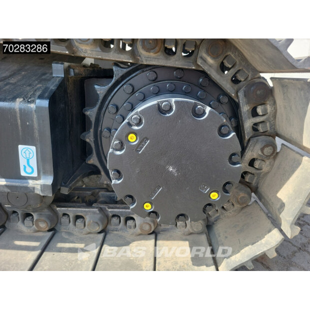 2025 Hitachi ZX220LC-5G-40784857
