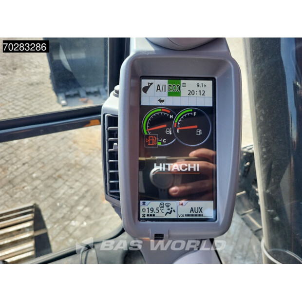 2025 Hitachi ZX220LC-5G-40784862