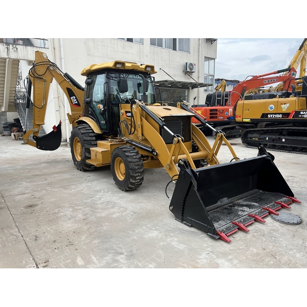 2021 Caterpillar 420F-40803104