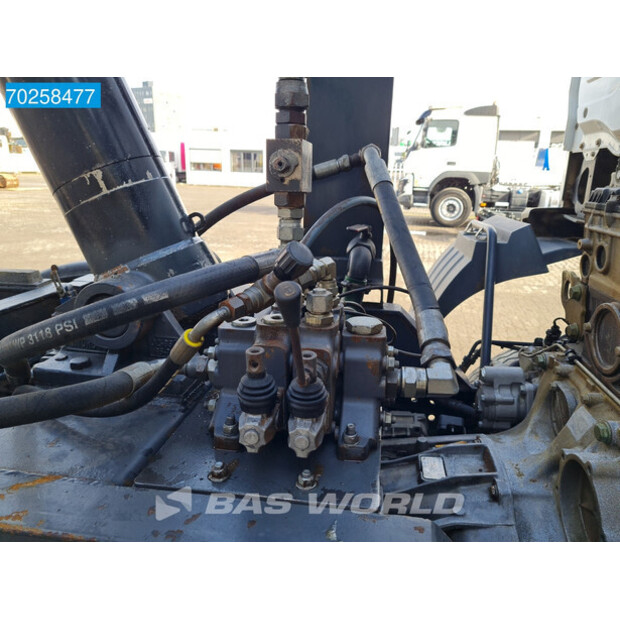 2017 Mercedes-Benz Arocs 4142-40803381