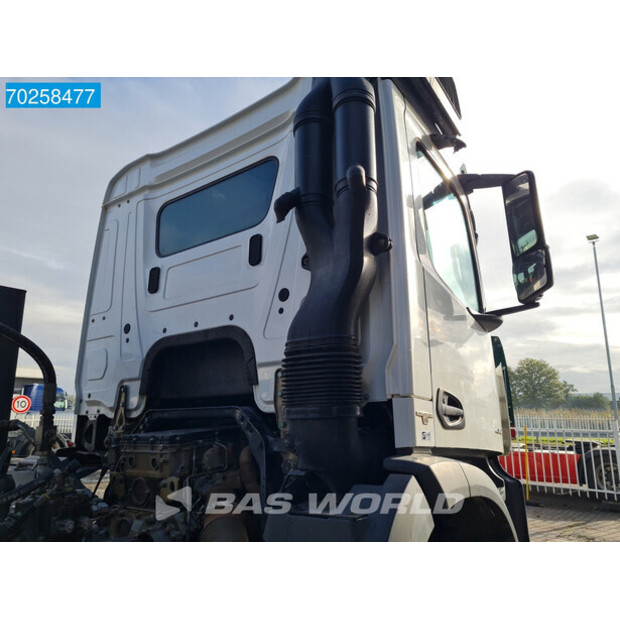 2017 Mercedes-Benz Arocs 4142-40803385