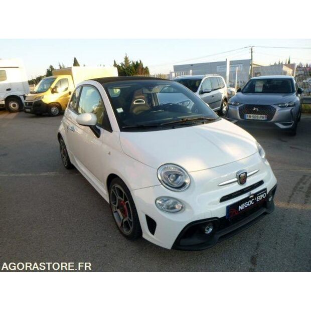2017 Fiat 500-40809385