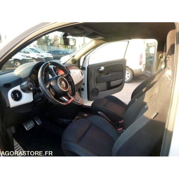 2017 Fiat 500-40809391