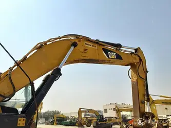 2017-caterpillar-349d2-1290756-40812014