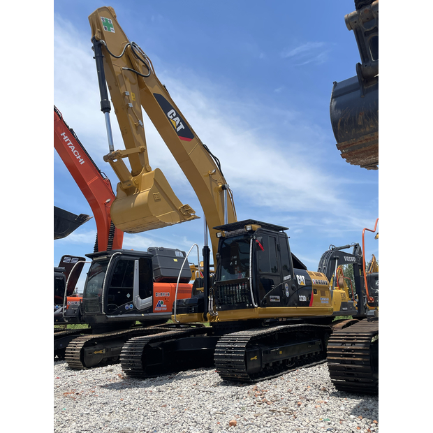 2023 Caterpillar 323D2-40812443