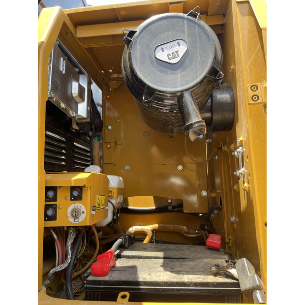2023 Caterpillar 323D2-40812450
