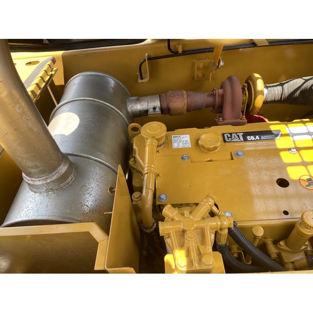 2023 Caterpillar 323D2-40812453
