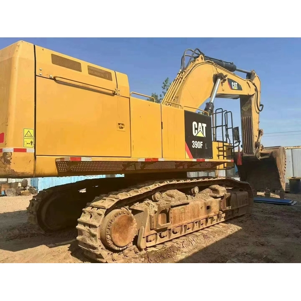 2021 Caterpillar 390FL-40813396