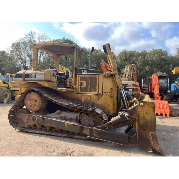 2019 Caterpillar D6R-40813510