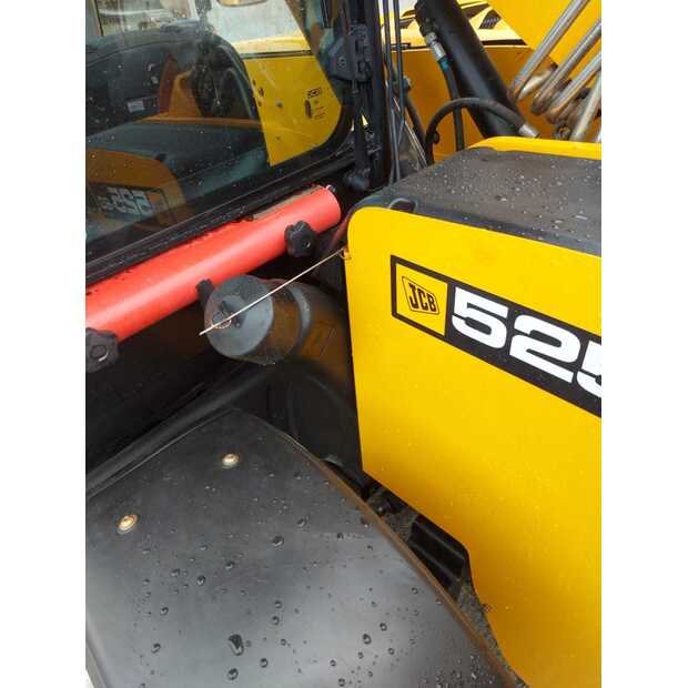 2021 JCB 525-60-40813649