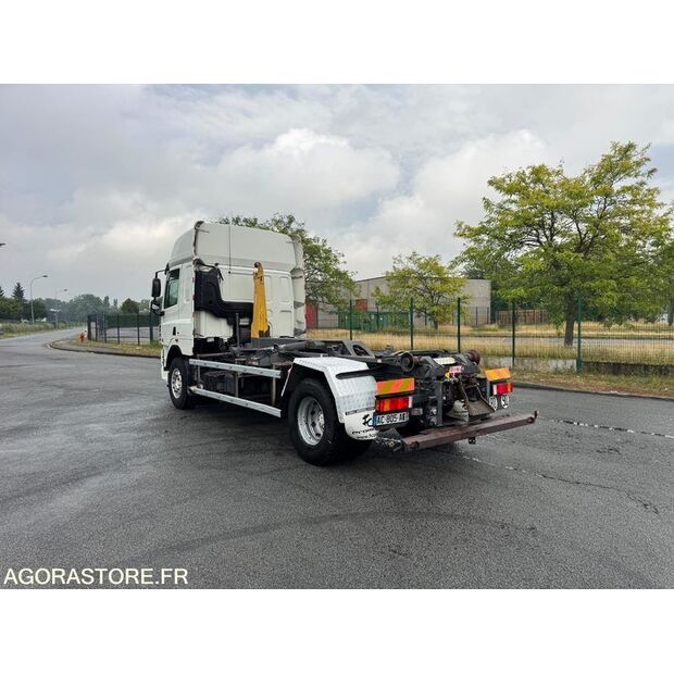 2009 داف CF85-40815859
