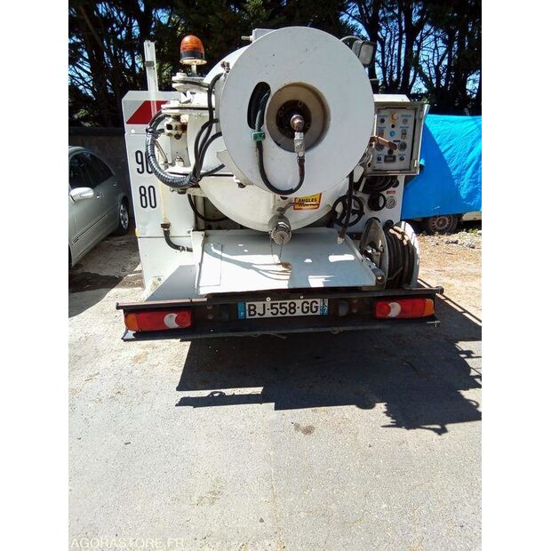 2000 NISSAN Cabstar-40833253