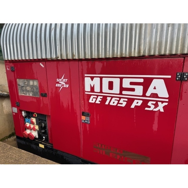 2017 كاتربيلر DE200E3-40850596