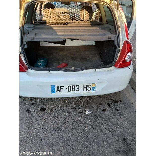 2009 رينو Clio-40865086