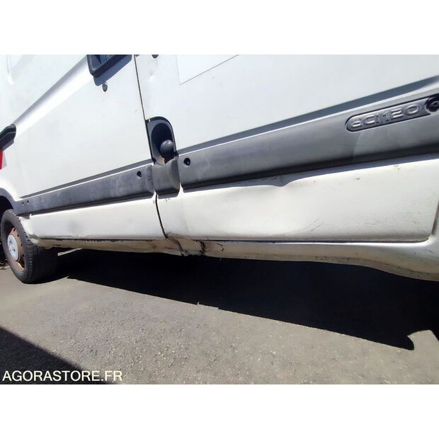 2003 Renault Master-40865281