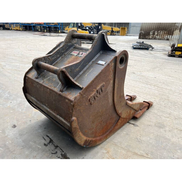 2017 اس ام بي S70-40884754