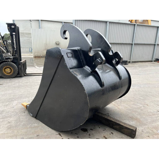 2002 فيراكتيرت CW55S-40884771
