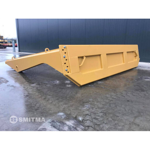 2025 كاتربيلر 735- B1N-40888302