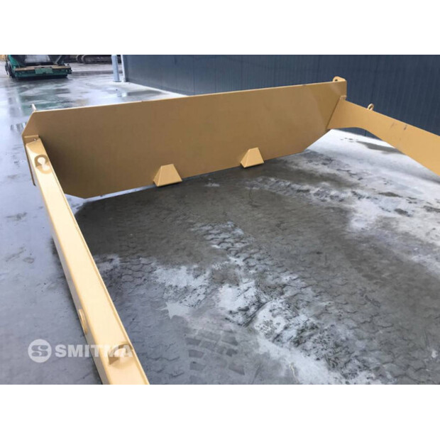 2025 Caterpillar 745-40888342