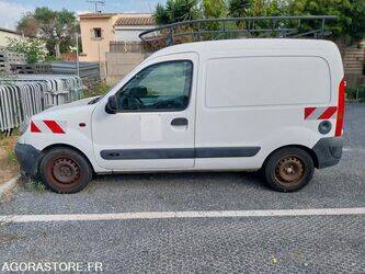 صورة ل عربات 2003 رينو Kangoo