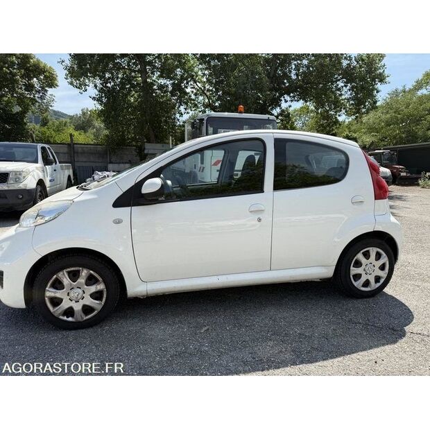 2012 Peugeot 107-40905453