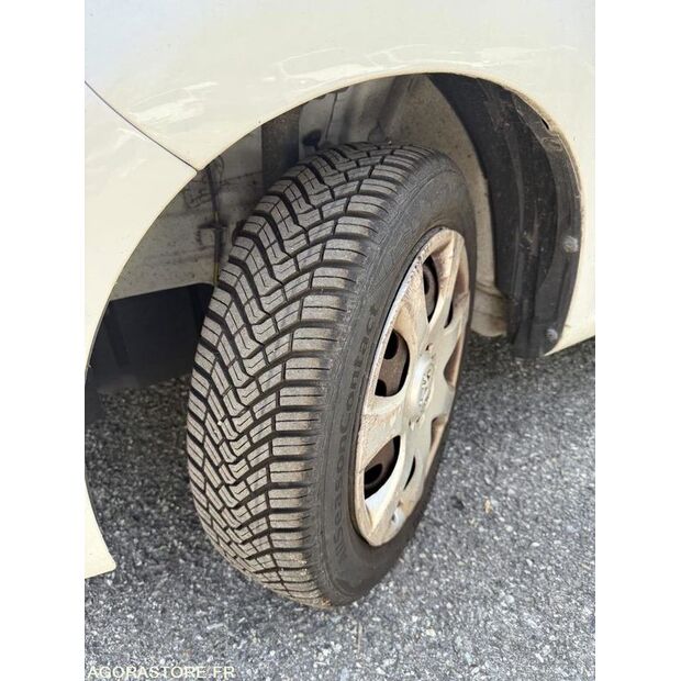 2012 Peugeot 107-40905465
