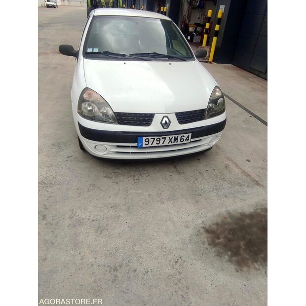 2003 Renault Clio-40905518