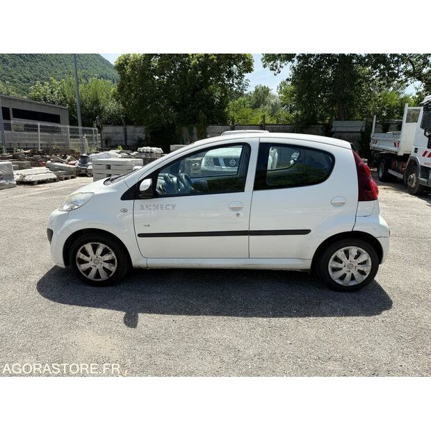 2014 بيجو 107-40905536