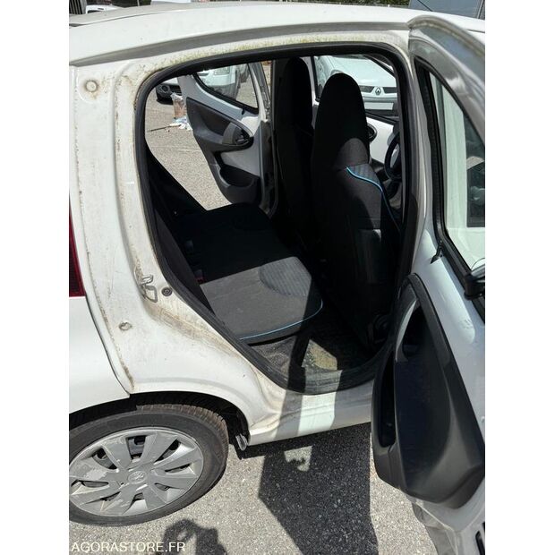 2014 بيجو 107-40905543