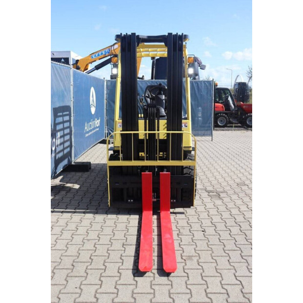 2023 Hyster H2.5UT-40906239
